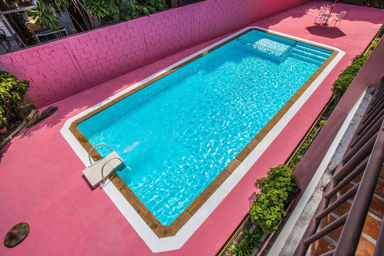 First Resort Albergo Patong Exterior photo