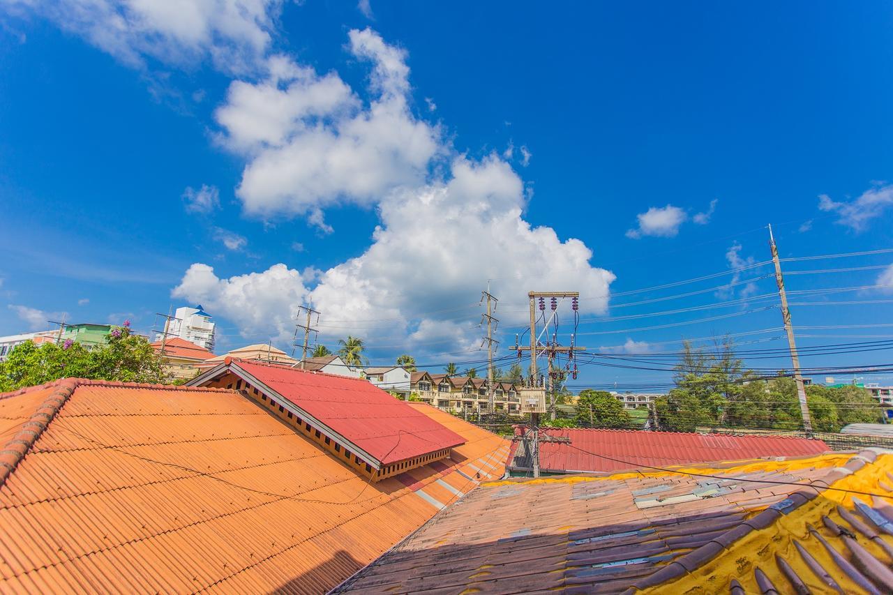 First Resort Albergo Patong Exterior photo