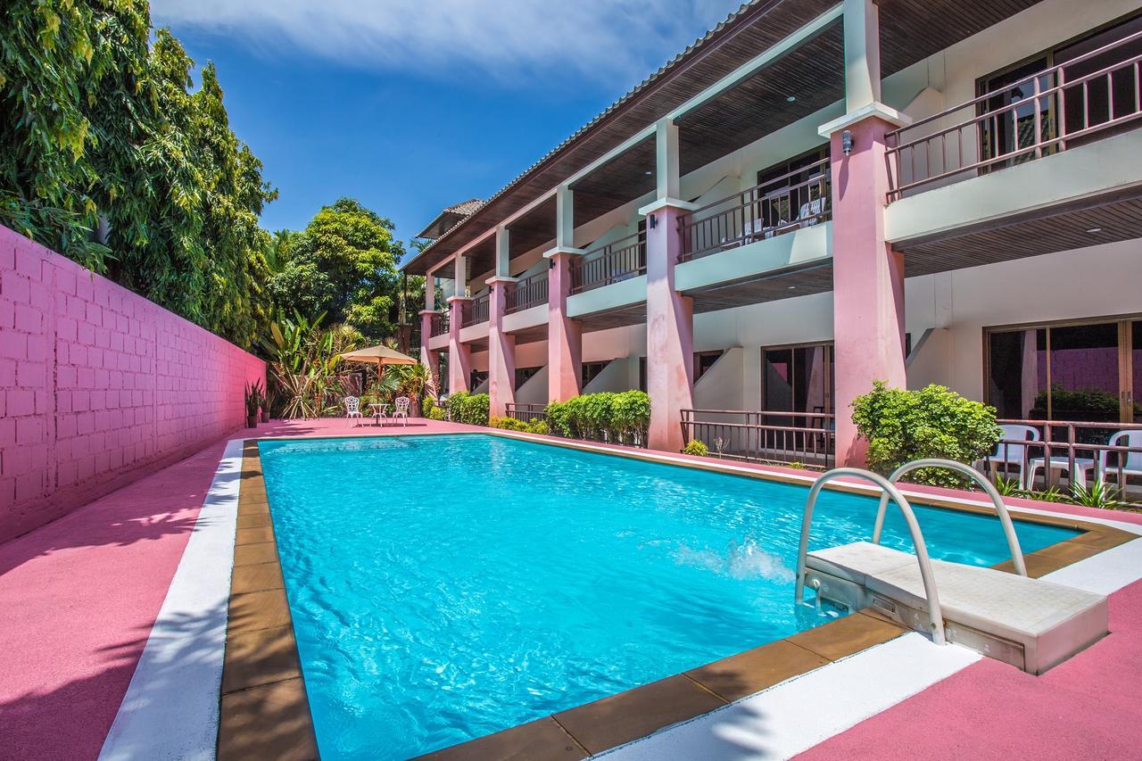 First Resort Albergo Patong Exterior photo